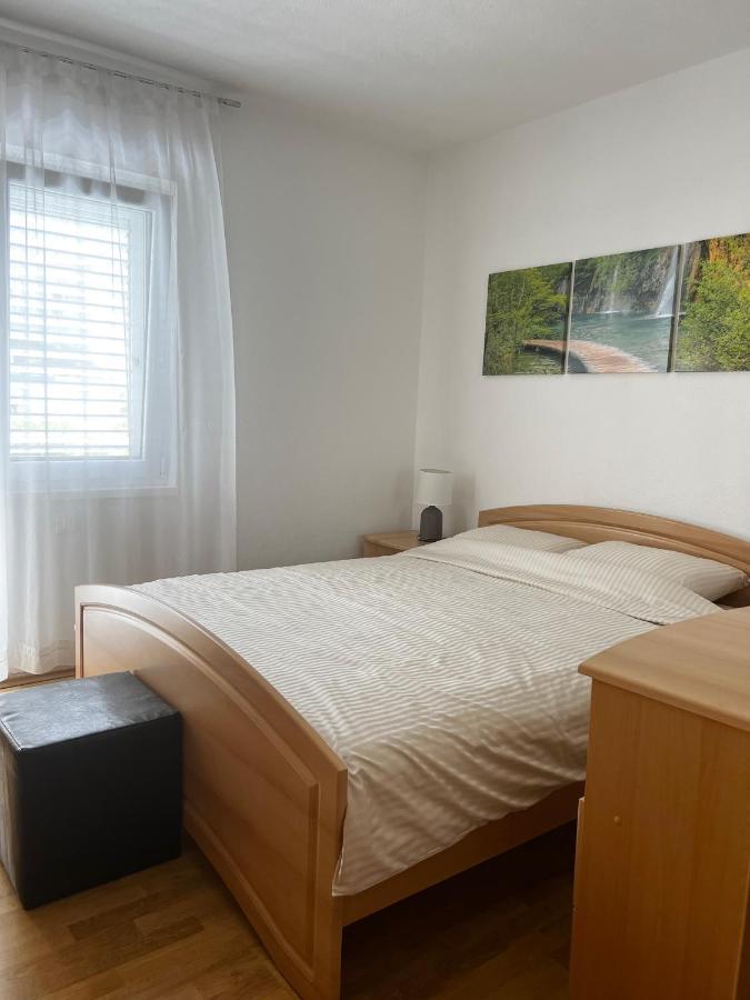 D.O.O. Yury Apartment Трогір Екстер'єр фото