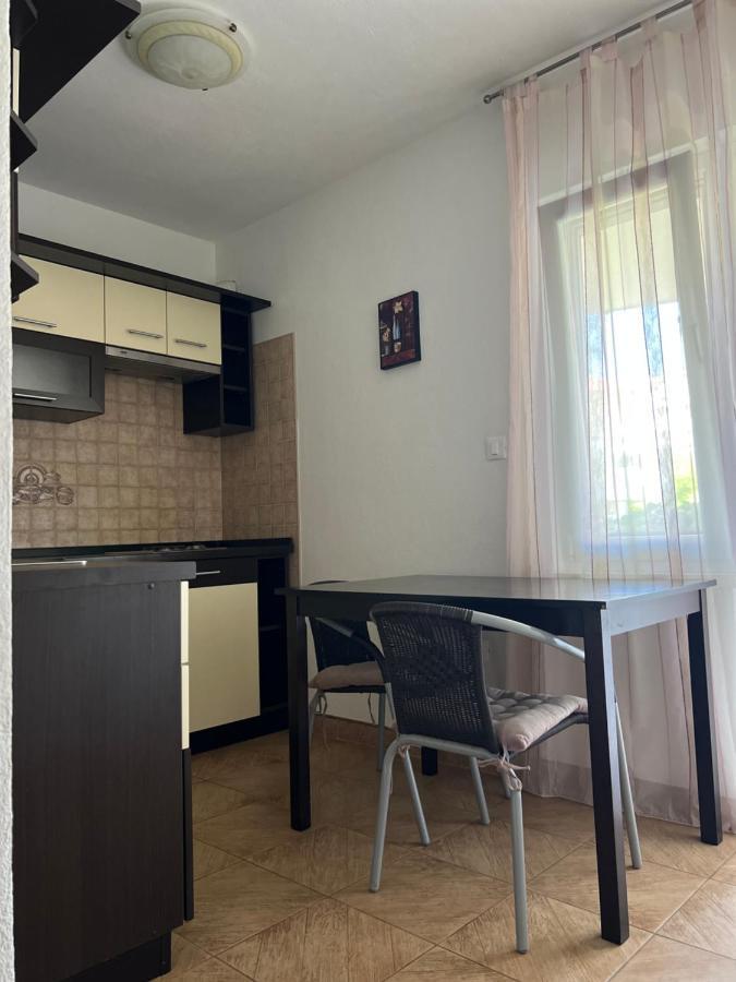 D.O.O. Yury Apartment Трогір Екстер'єр фото
