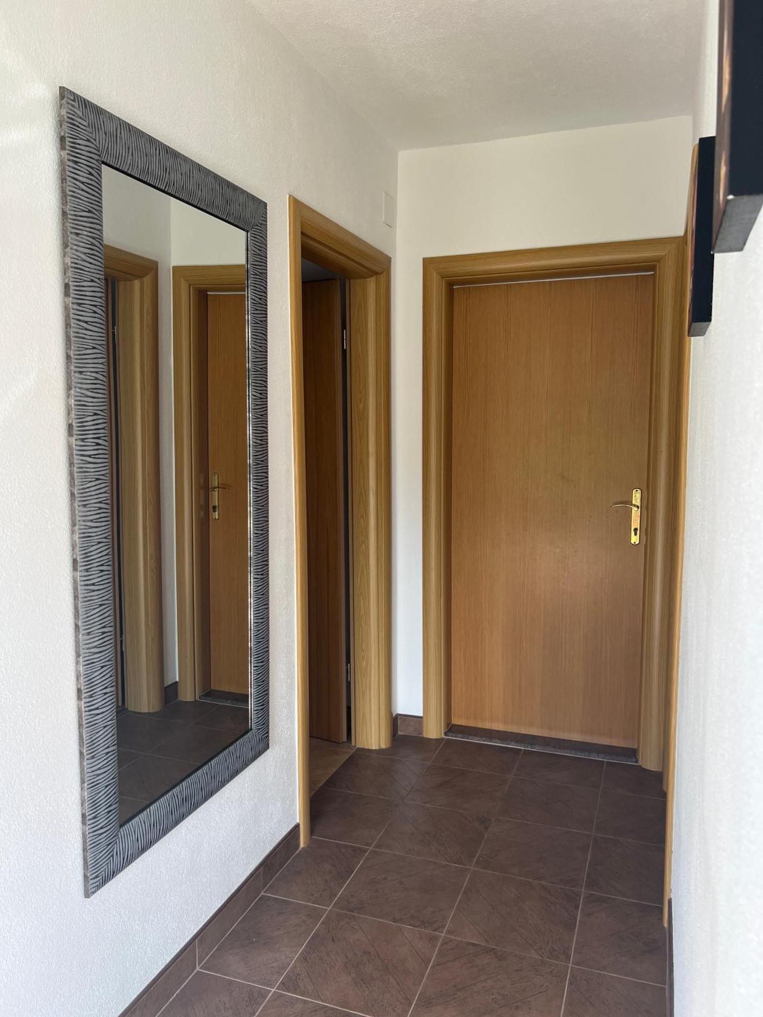 D.O.O. Yury Apartment Трогір Екстер'єр фото