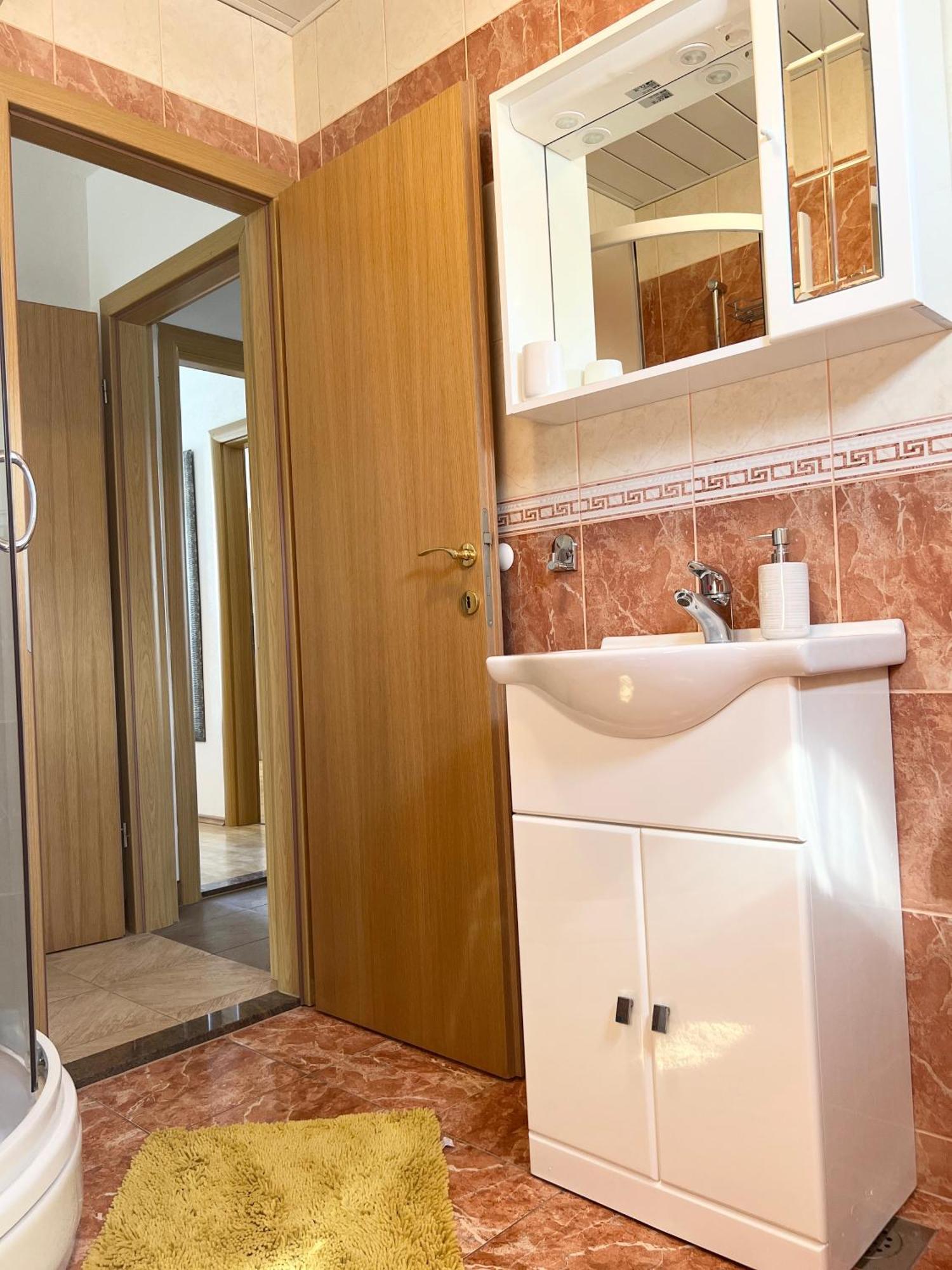 D.O.O. Yury Apartment Трогір Екстер'єр фото
