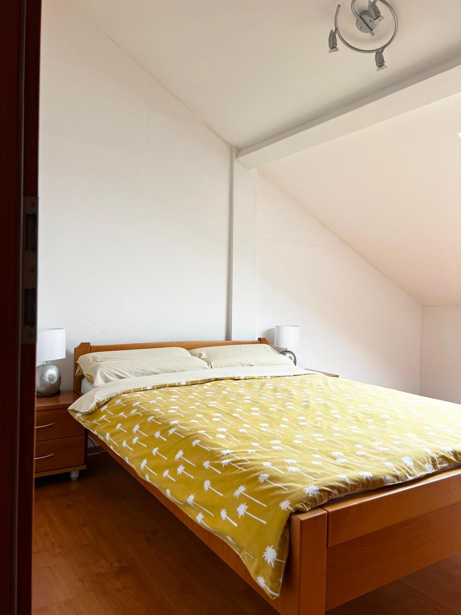 D.O.O. Yury Apartment Трогір Екстер'єр фото